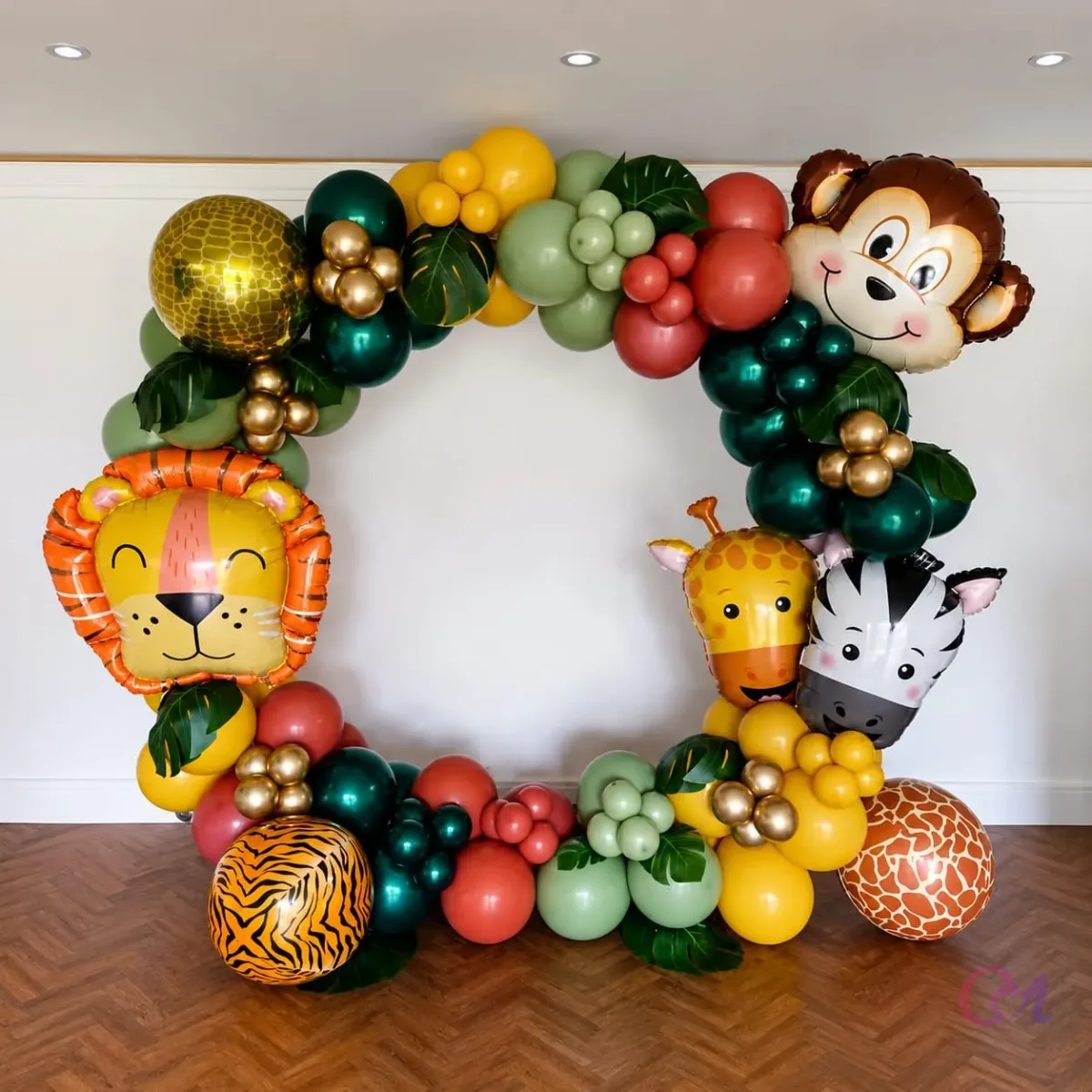 Jungle Theme Balloon Ring Decoration